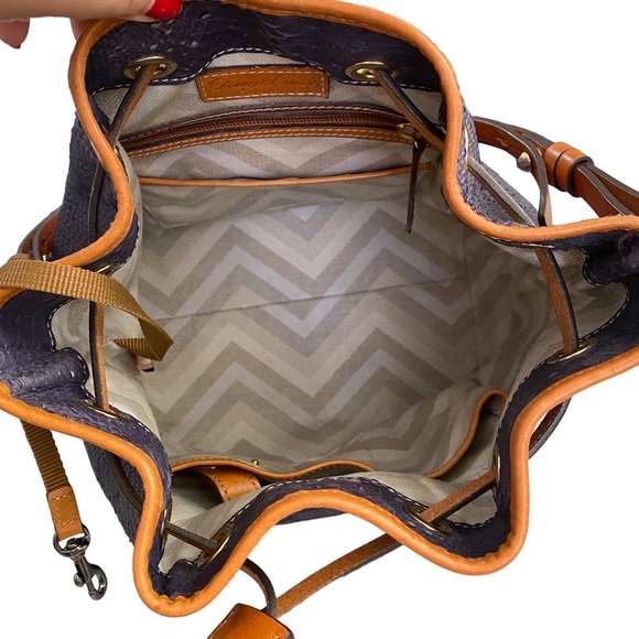 Dooney and Bourke drawstring bucket Snakeskin Texture Shoulder Bag - Picture 12 of 16